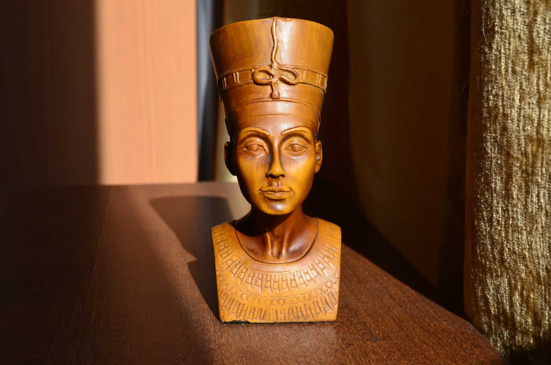 nefertiti bust